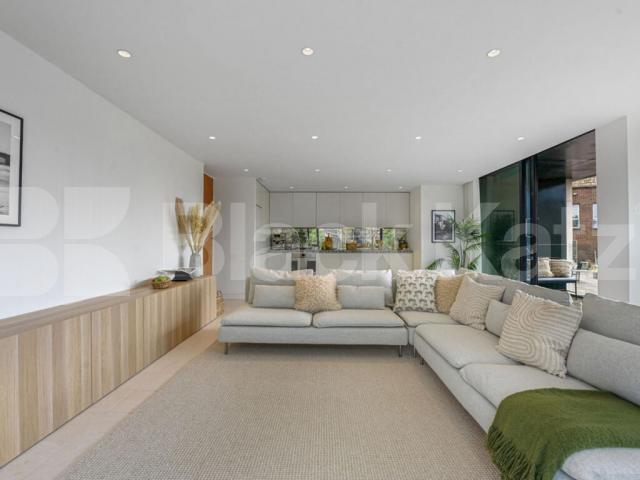 Stunning luxury 3 bed 2 bath modern development by Regents Park Lattitude House, Oval Road, Regents Park / Camden