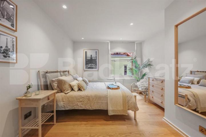 Stunning two bed two bath in Marylebone and walking distance to Regents Park Bingham Place, Marylebone