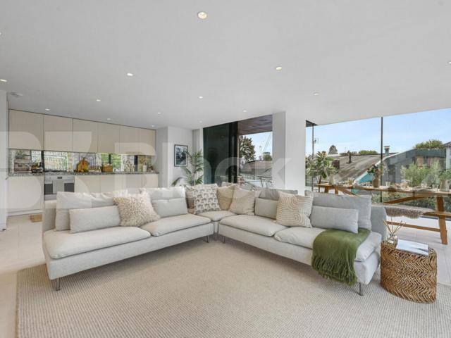 Stunning luxury 3 bed 2 bath modern development by Regents Park Lattitude House, Oval Road, Regents Park / Camden