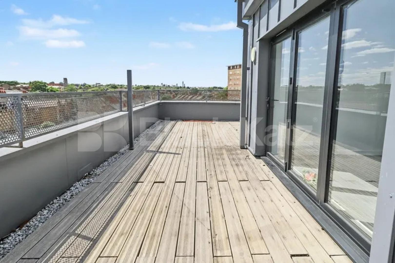 A spacious and well-presented split-level apartment situated on the sought-after Oaklands Road, NW2 Oaklands Road, Lancia House, NW2,  Lancia House