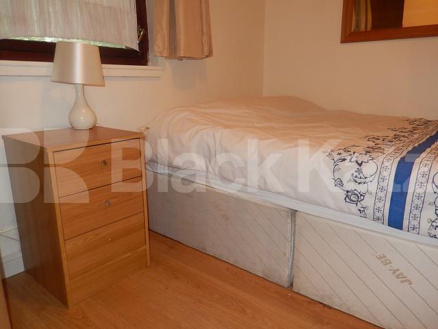 			NEW INSTRUCTION , 1 Bedroom, 1 bath, 1 reception Flat			 Great Western Road , Westbourne Park