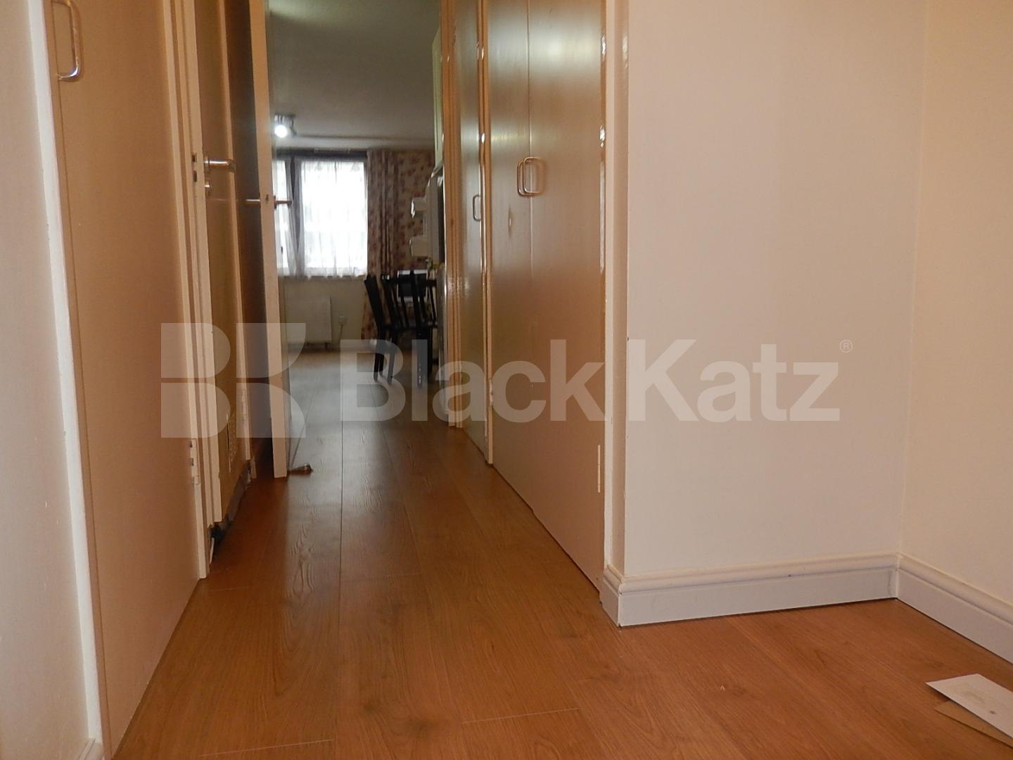 			NEW INSTRUCTION , 1 Bedroom, 1 bath, 1 reception Flat			 Great Western Road , Westbourne Park