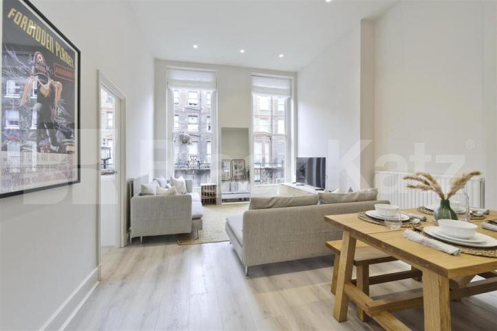 Spacious luxury modern one bed in Marylebone minutes to Regents Park Nottingham Place, Marylebone