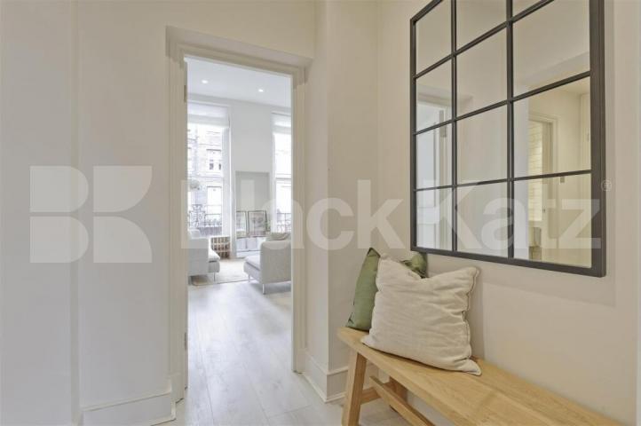 Spacious luxury modern one bed in Marylebone minutes to Regents Park Nottingham Place, Marylebone