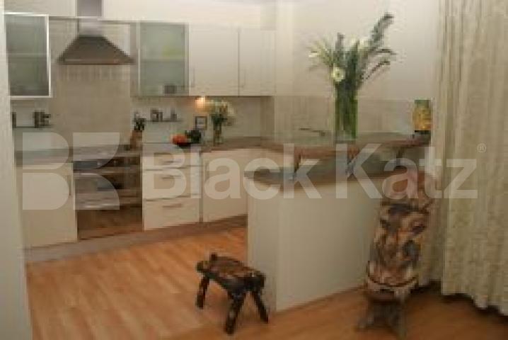 			2 Bedroom, 1 bath, 1 reception Ground Floor Flat			 North Point, Crouch End