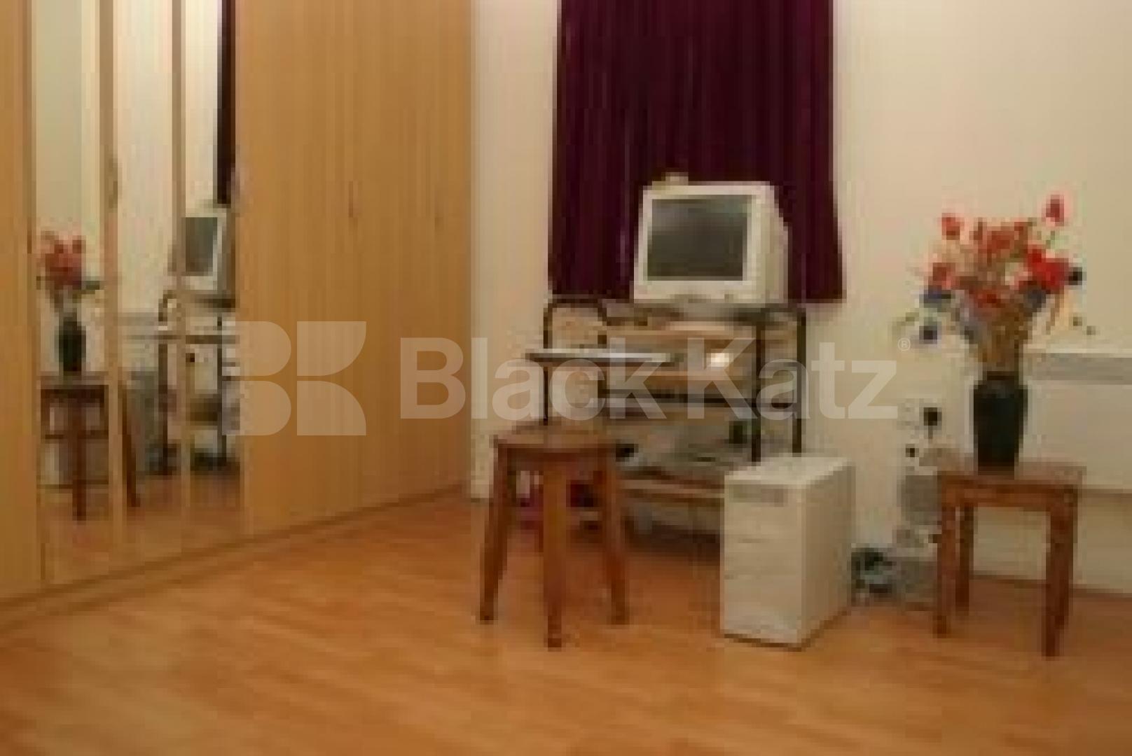 			2 Bedroom, 1 bath, 1 reception Ground Floor Flat			 North Point, Crouch End