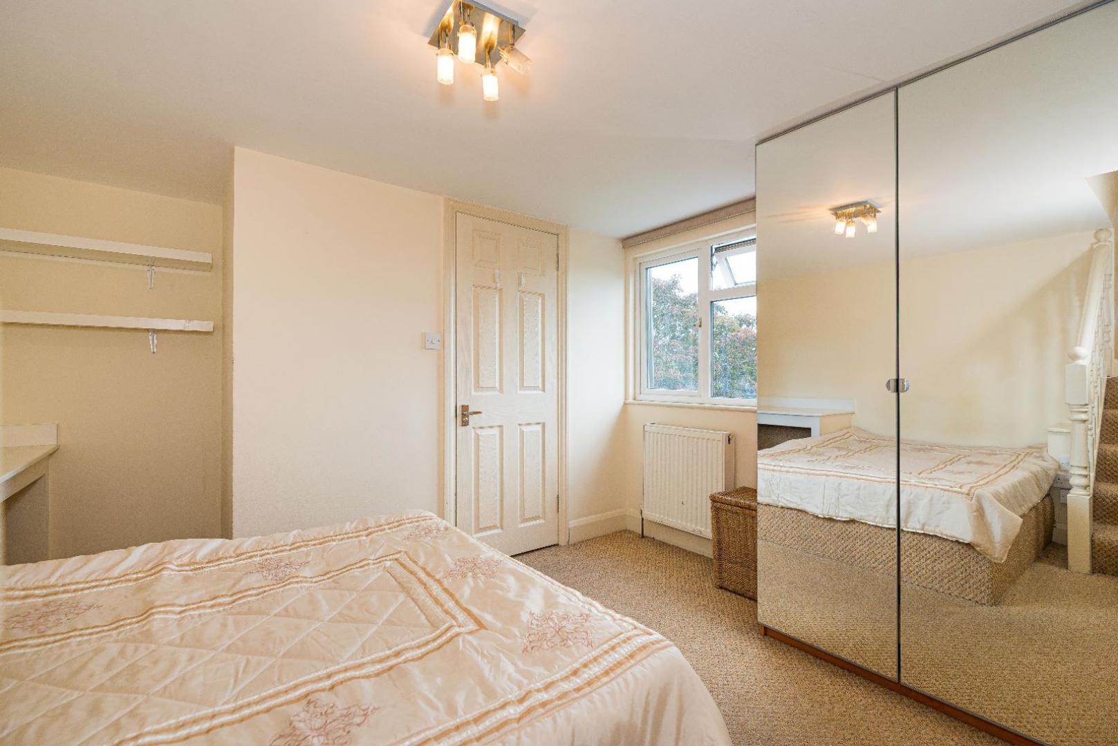 Modern and Central Apartment Park Drive, Golders Green