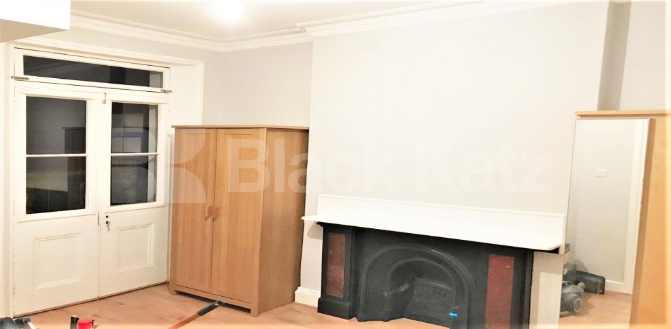 			1 Bedroom, 1 bath, 1 reception Ground Floor Flat			 Sulgrave Road, SHEPHERDS BUSH