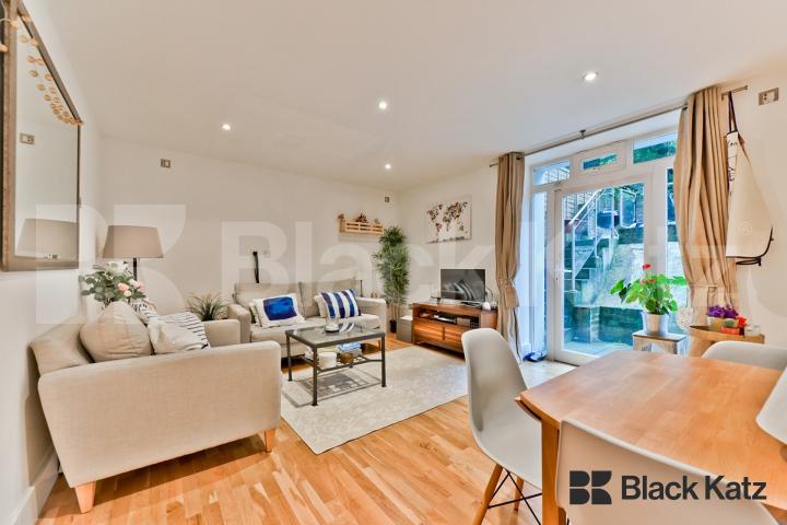 Charming apartment walking distance to Abbeville Village Elms Road, Clapham Common 