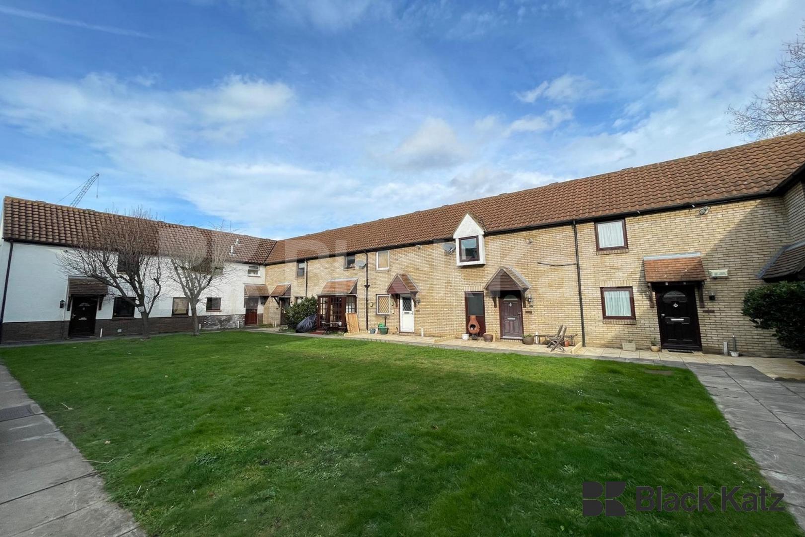 Well presented Mid-Century House with beautiful south facing garden Abbey Gardens, Bermondsey
