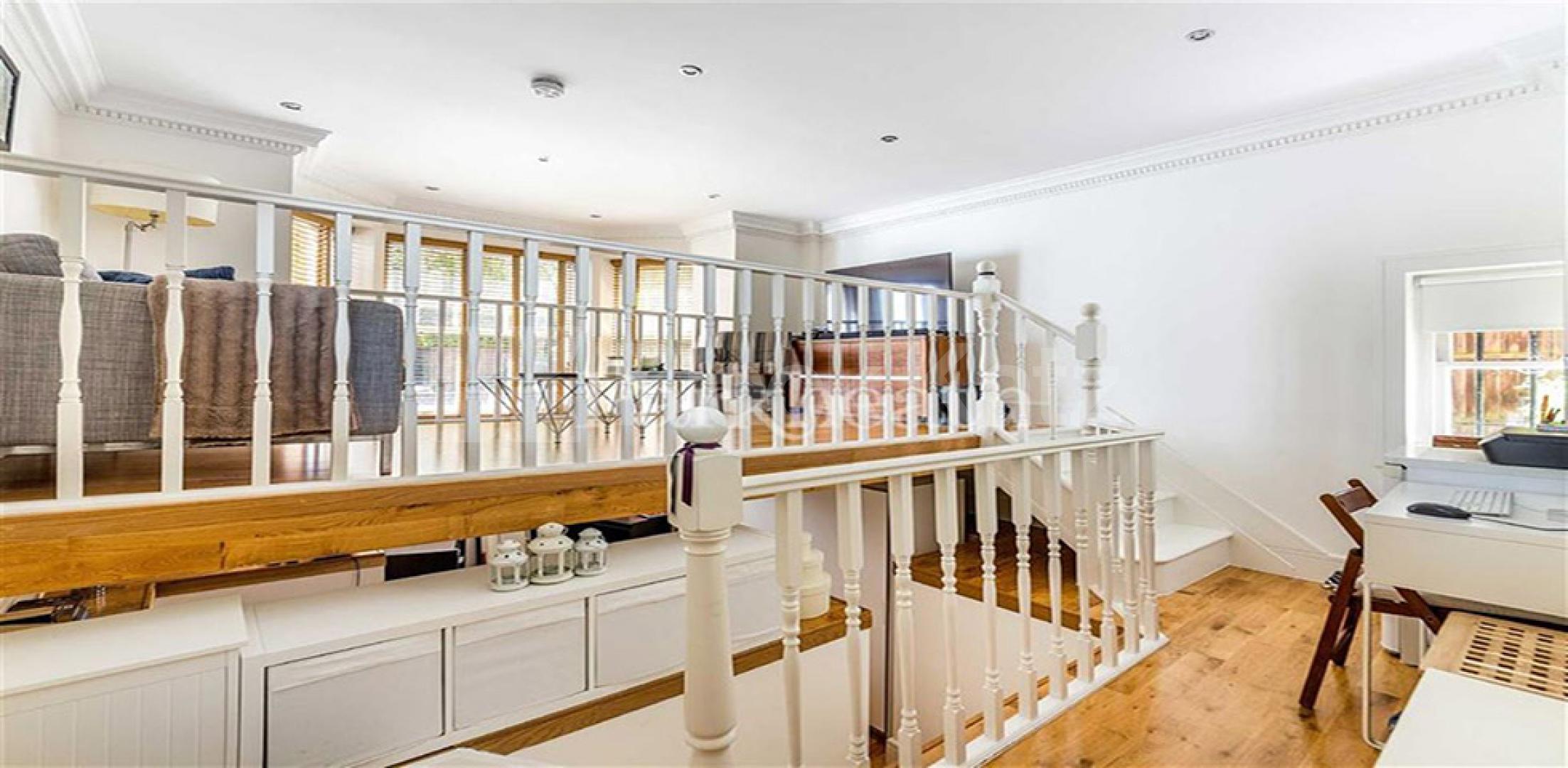 			NEW INSTRUCTION!, 1 Bedroom, 1 bath, 1 reception Flat			 Fitzjohns Avenue, HAMPSTEAD/BELSIZE PARK