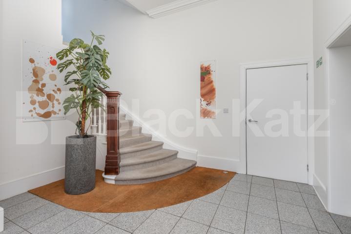 Spacious studio recently refurbished to a modern standard  Fitzjohns Avenue, Swiss Cottage