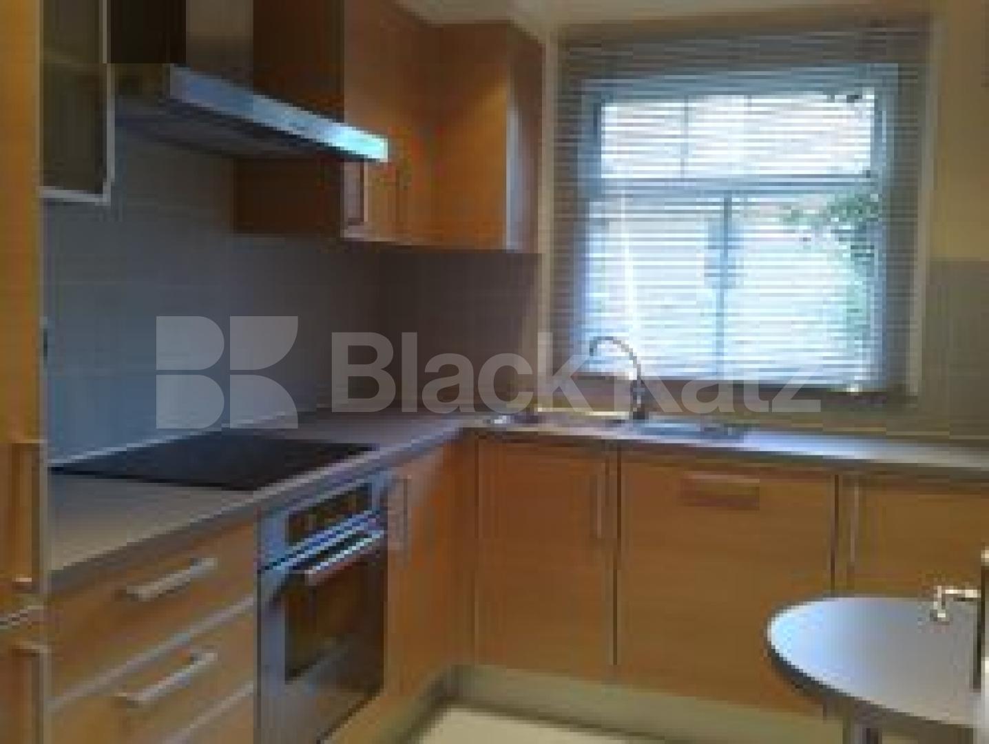 			new indtruction, 1 Bedroom, 1 bath, 1 reception Flat			 Edbrooke Road, MAIDA VALE W9