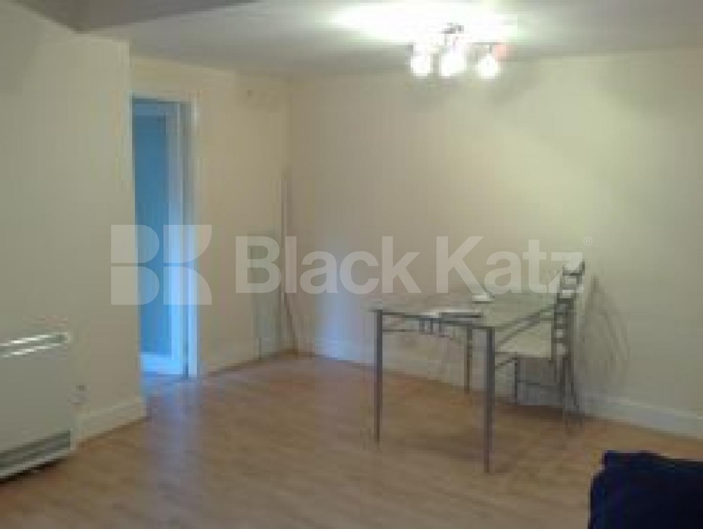 			new indtruction, 1 Bedroom, 1 bath, 1 reception Flat			 Edbrooke Road, MAIDA VALE W9