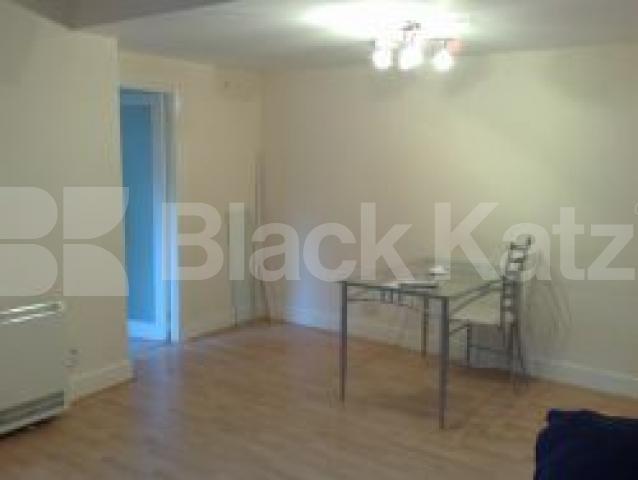 			new indtruction, 1 Bedroom, 1 bath, 1 reception Flat			 Edbrooke Road, MAIDA VALE W9