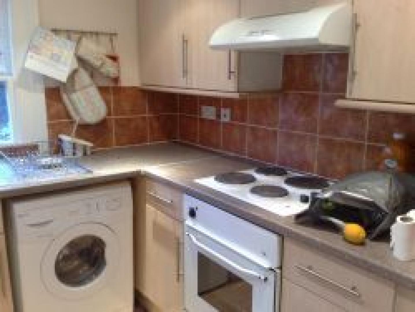 			new instruction, 1 Bedroom, 1 bath, 1 reception Flat			 Edbrooke Road, MAIDA VALE W9