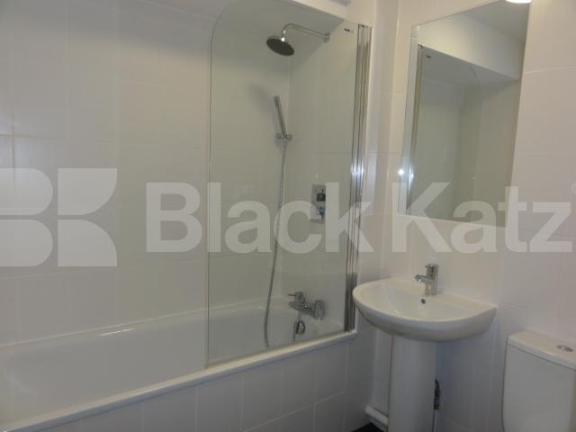 			NEW INSTRUCTION A MUST SEE!!!, 2 Bedroom, 1 bath, 1 reception Flat			 Wharf Place, BETHNAL GREEN