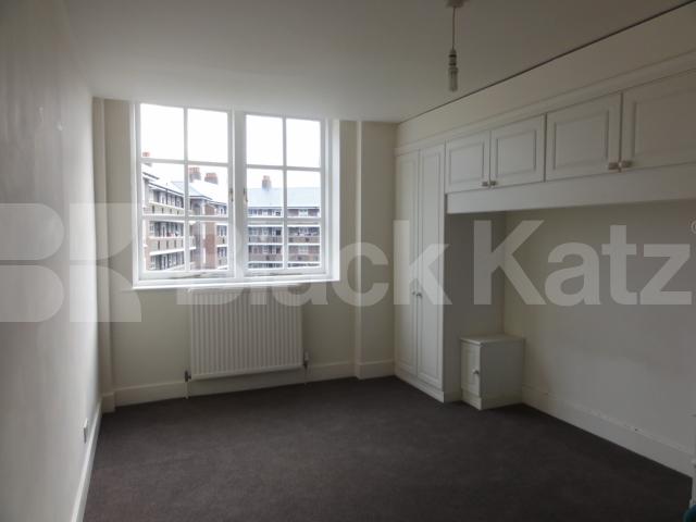 			NEW INSTRUCTION A MUST SEE!!!, 2 Bedroom, 1 bath, 1 reception Flat			 Wharf Place, BETHNAL GREEN