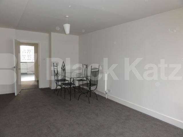 			NEW INSTRUCTION A MUST SEE!!!, 2 Bedroom, 1 bath, 1 reception Flat			 Wharf Place, BETHNAL GREEN