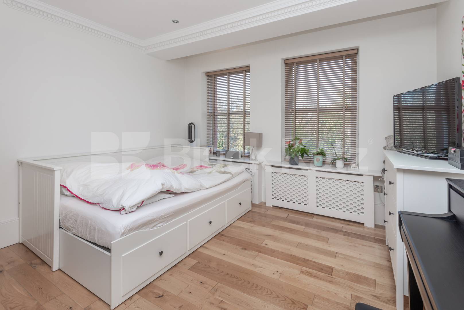 Spacious studio recently refurbished to a modern standard  Fitzjohns Avenue, Swiss Cottage