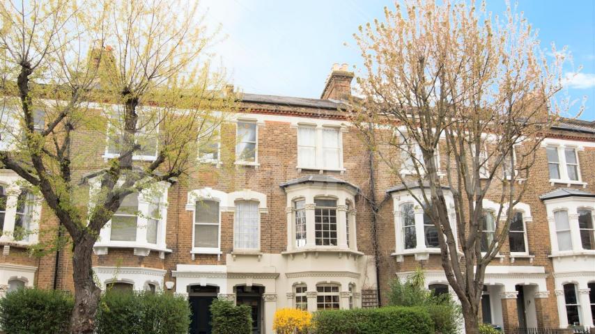 			GARDEN FLAT!, 1 Bedroom, 1 bath, 1 reception Flat			 St Johns Villas, ARCHWAY