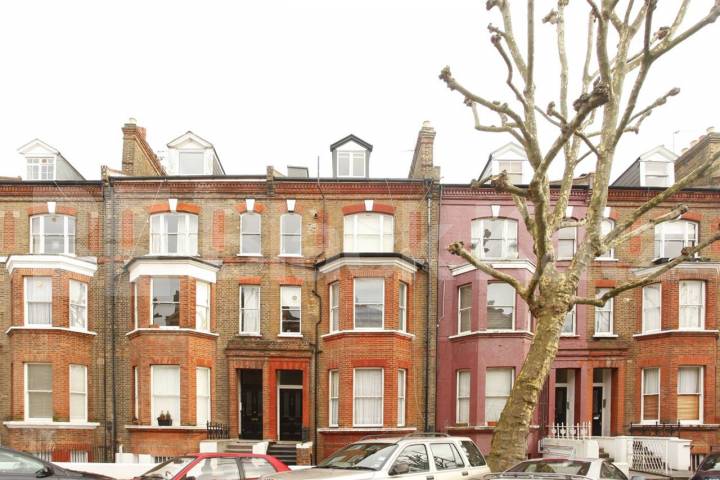 Spacious 1 bedroom flat to let in the heart of Maida Vale Randolph Avenue, Maida Vale