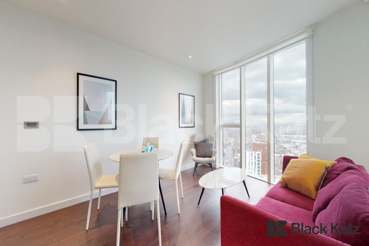 Stunning two bedrooms on Nine Elms Wandsworth Road - Sky Gardens, Nine Elms