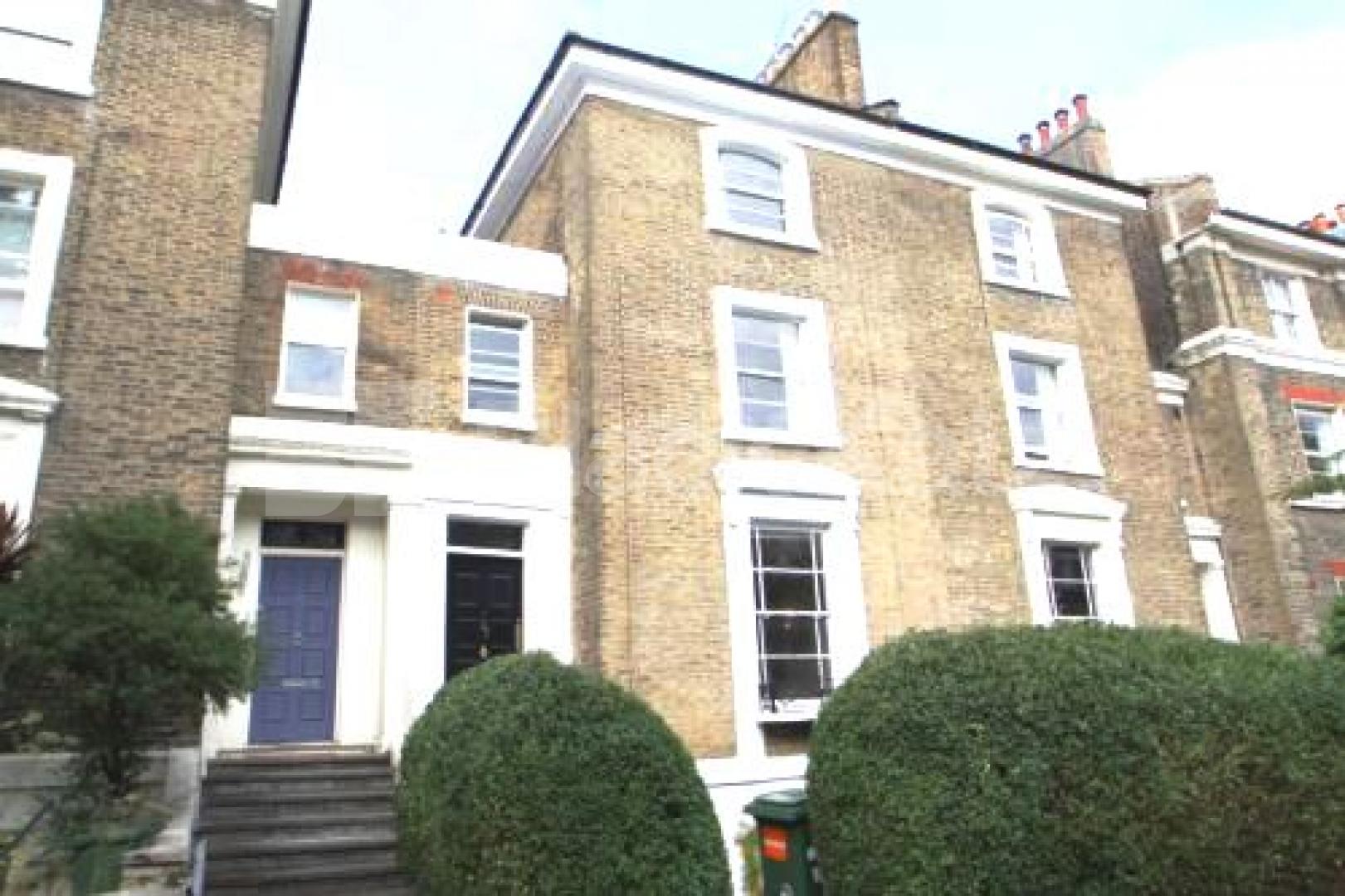 			4 Bedroom, 1 bath, 1 reception Flat			 St Johns Villas, Archway