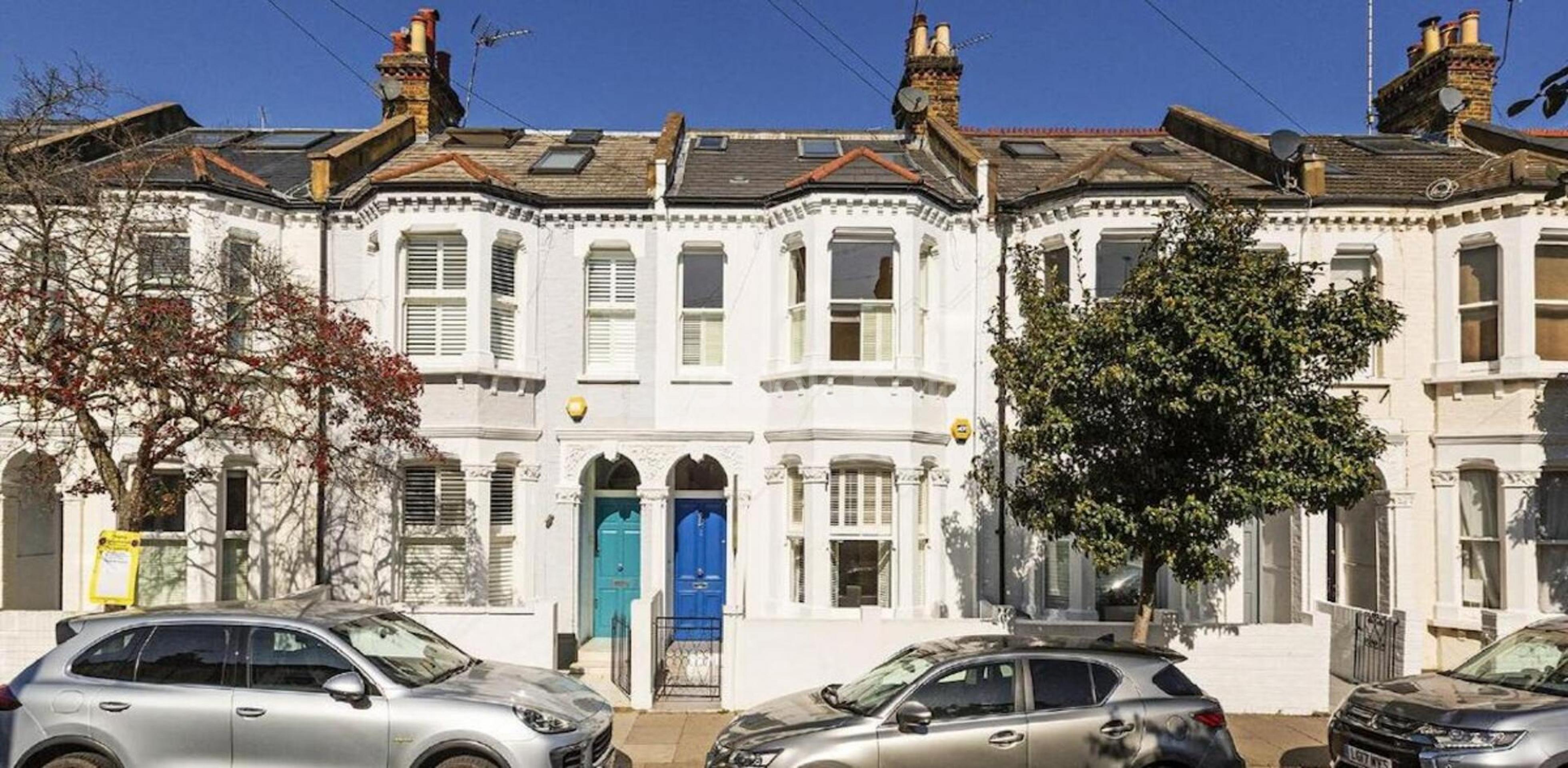 Terraced House with private balcony Shorrolds Road , Fulham SW6