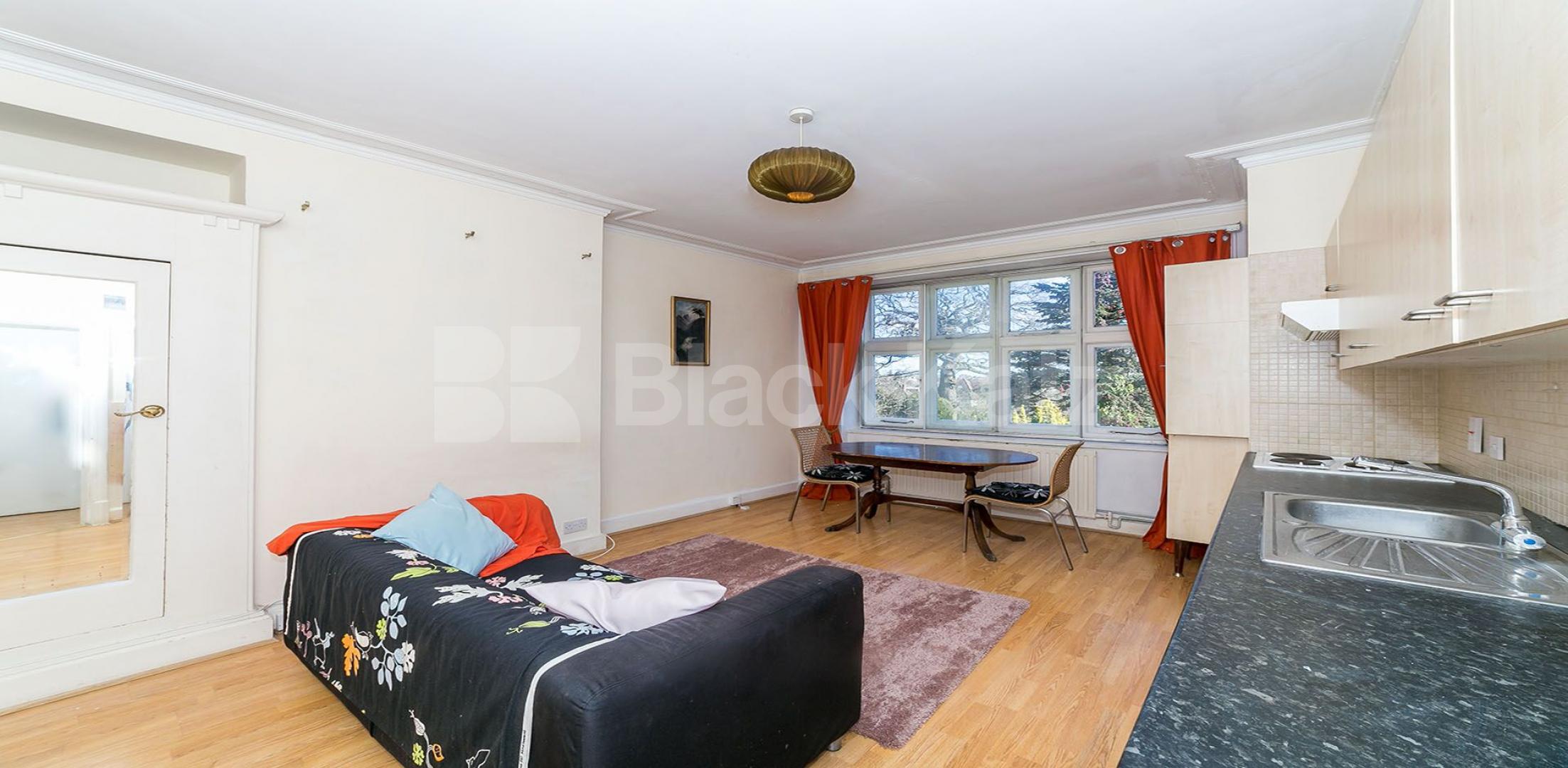 			New Instruction!, 1 Bedroom, 1 bath, 1 reception Flat			 Great North Road, HIGHGATE