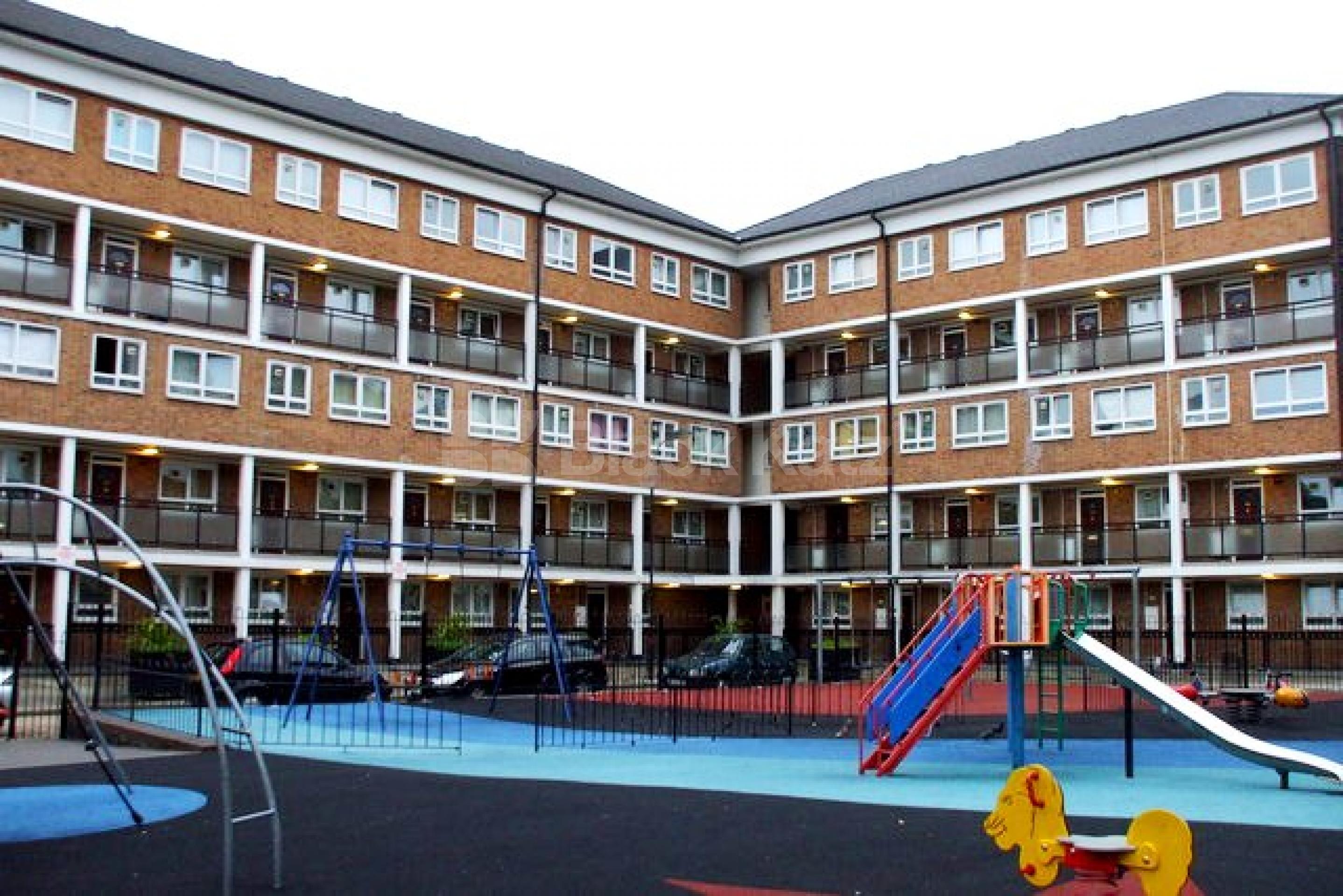 			NEW INSTRUCTION, 4 Bedroom, 1 bath, 1 reception Maisonette			 Gibbs Green, West Kensington W14