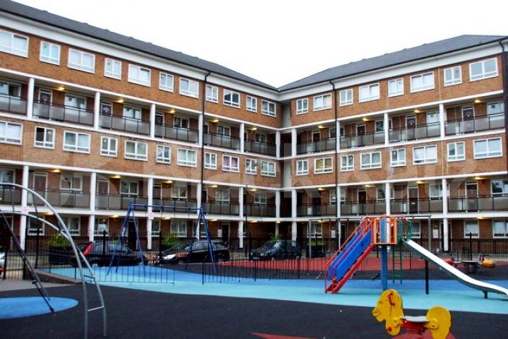 			NEW INSTRUCTION, 4 Bedroom, 1 bath, 1 reception Maisonette			 Gibbs Green, West Kensington