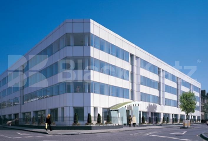 			2 Bedroom, 1 bath, 1 reception Flat			 Drayton Park, HIGHBURY 