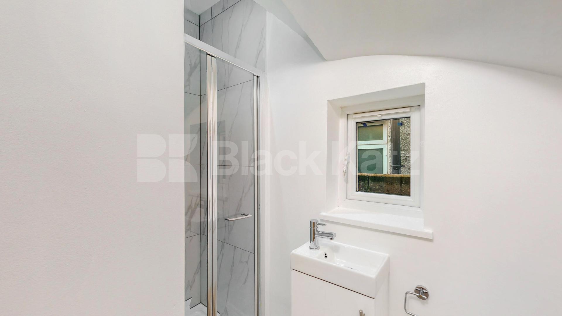 			4 Bedroom, 2 bath, 1 reception 			 Ellesmere Road, London, NW10,  London