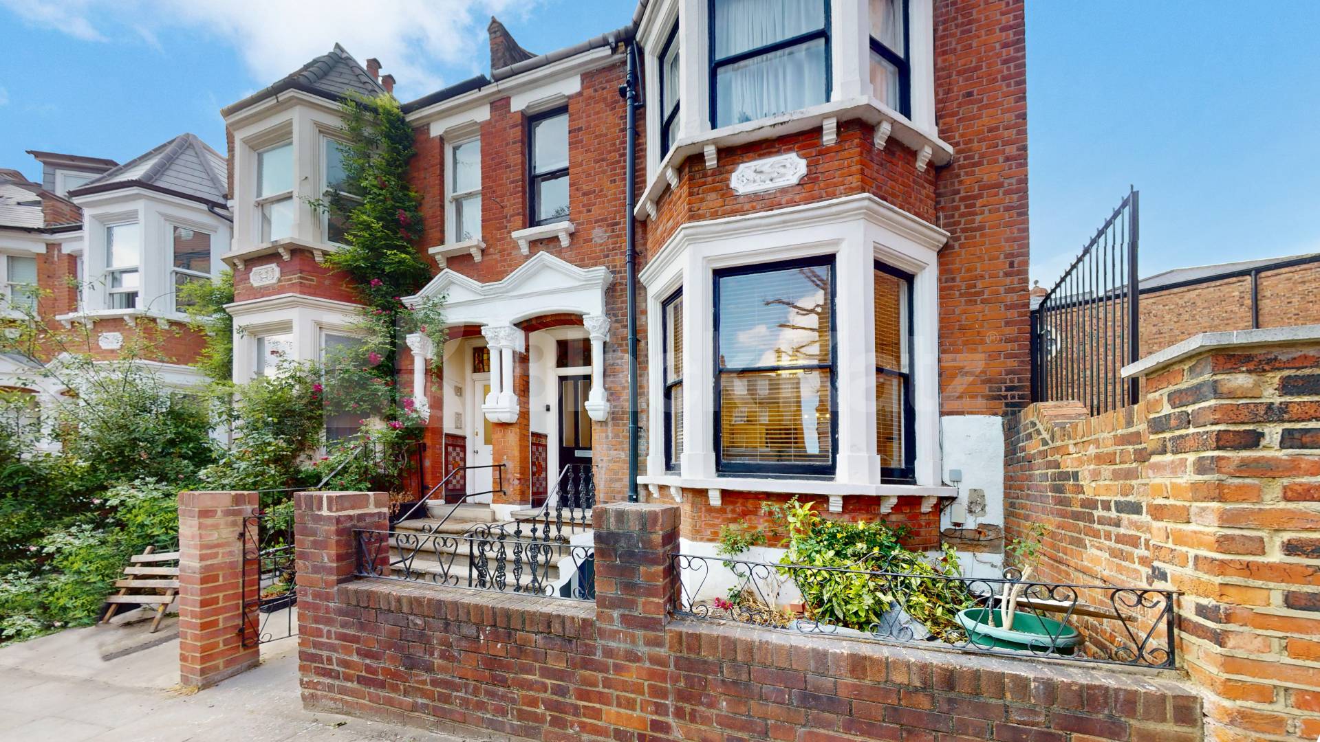 Newly renovated self-contained studio apartment available now on Sandwell Crescent, NW6 Sandwell Crescent, West Hampstead, NW6 (All bills Included),  London