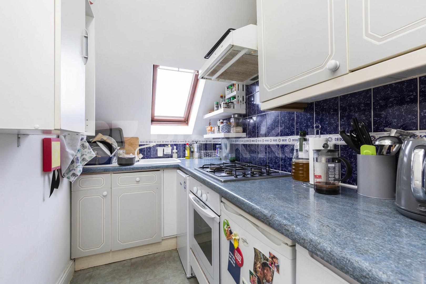 Two double bedroom flat to rent in the popular Mapesbury Conservation Area Mapesbury Road, Teignmouth Court, NW2,  Teignmouth Court