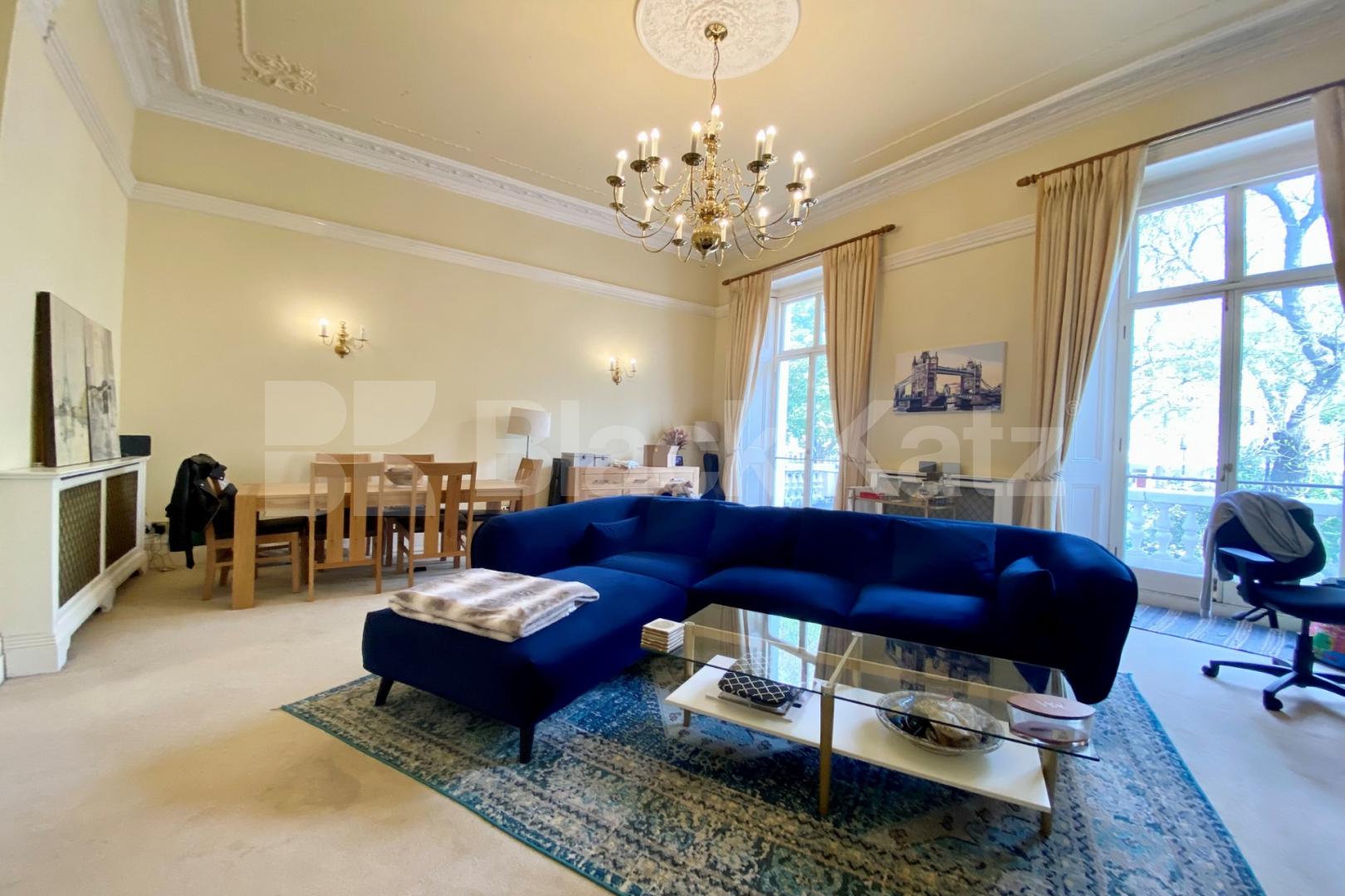 1055 Sq.Ft. of living & entertaining space, two bathrooms & roof terrace   St Georges Square, Pimlico
