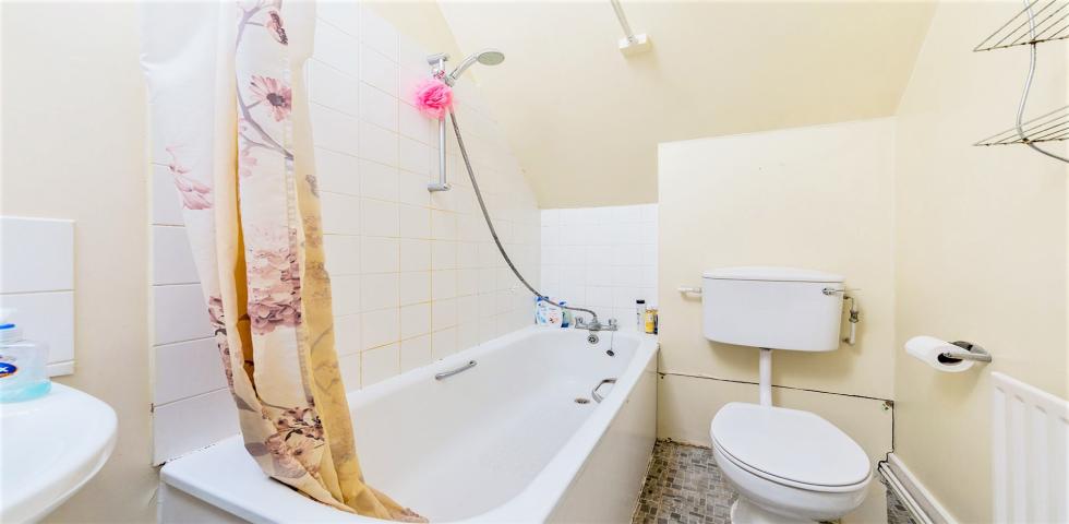 			3 Bedroom, 1 bath, 1 reception Flat			 Dyne Road, KILBURN