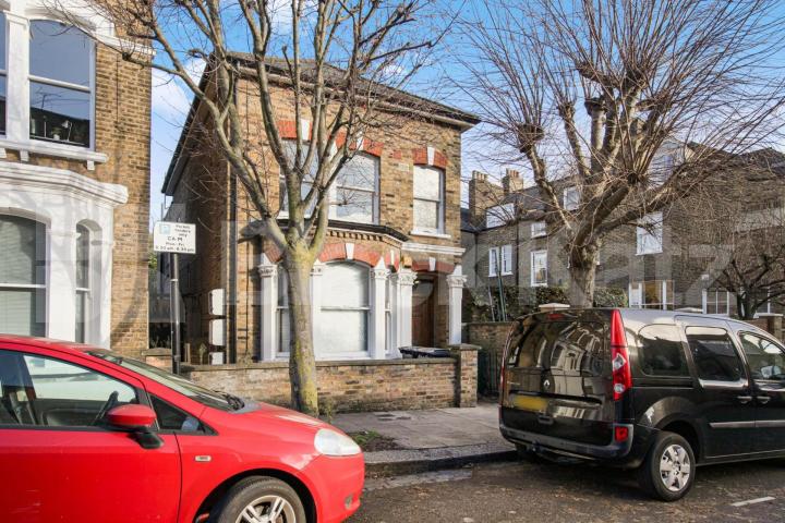Newly painted spacious one bed with a new bathroom mins kentish town tube  Evangelist Road, Kentish Town / Camden
