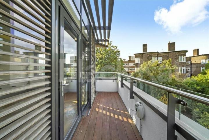 Stunning modern one bedroom flat located in a private development Cecil Grove, St Johns Wood / Primrose Hill