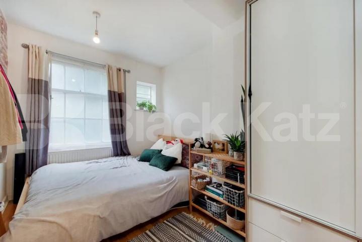 3 double bedroom property perfect for sharers Royal College Street, Camden