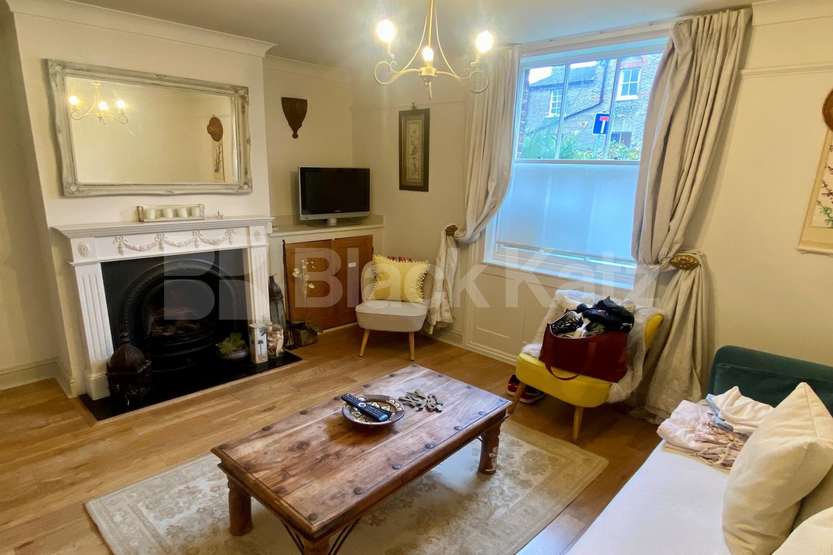 Gorgeous period house with all bills included Archbishops Place , Brixton