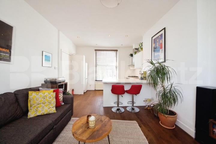 Amazing recently refurbished and spacious 1 bed on a premier rd in kentish town Bartholowmew Road, Kentish Town