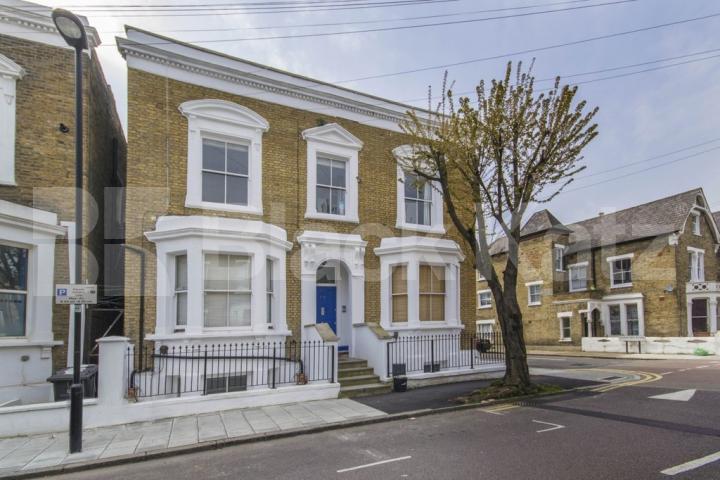 			NEW INSTRUCTION, 2 Bedroom, 1 bath, 1 reception Apartment			 Hayter Road, Brixton 