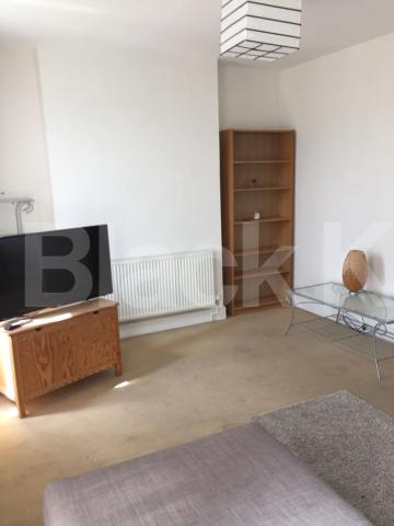 			New Instruction!, 1 Bedroom, 1 bath, 1 reception Flat			 Park Road , Crouch End