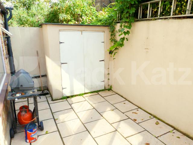 			NEW INSTRUCTION, 1 Bedroom, 1 bath, 1 reception Apartment			 Halford Road, Fulham