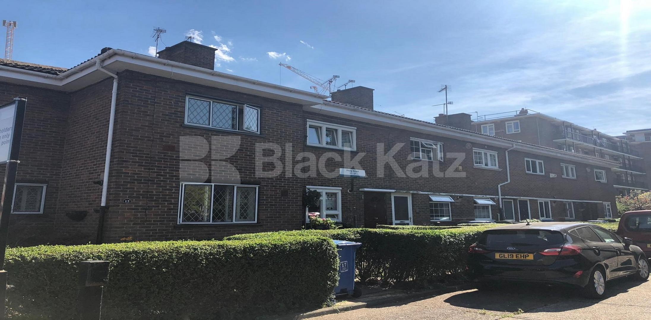 			UNDER OFFER , 2 Bedroom, 1 bath, 1 reception Ground Floor Maisonette			 Phelp Street, Kennington / Elephant and Castle 