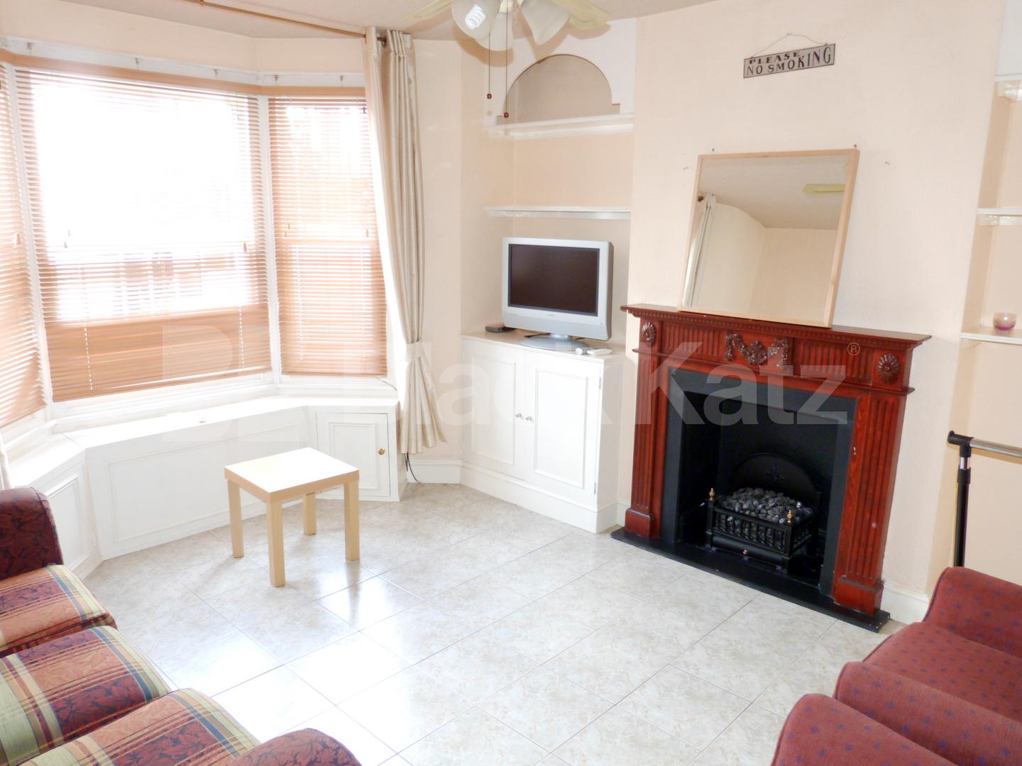 			NEW INSTRUCTION, 1 Bedroom, 1 bath, 1 reception Apartment			 Halford Road, Fulham