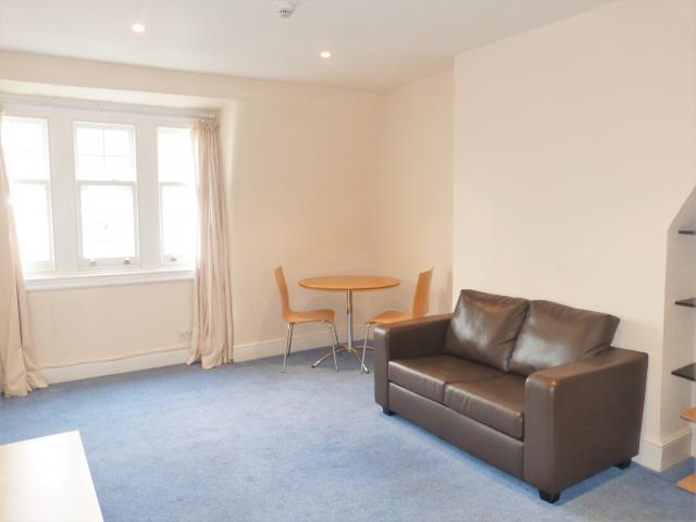 			2 MINS TO BELSIZE PARK TUBE!, 1 Bedroom, 1 bath, 1 reception Flat			 Glenmore Road, BELSIZE PARK
