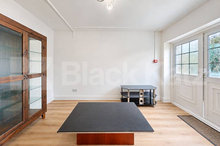 Newly Refurbished Five Bedroom House with Large Garden & Off-Street Berkshire Gardens, Bounds Green